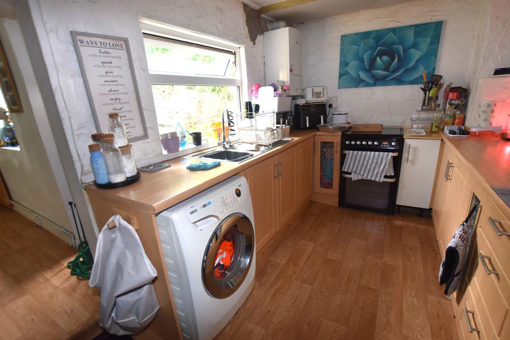 Lot: 45 - FREEHOLD RESIDENTIAL INVESTMENT - 